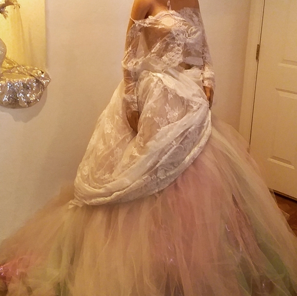 LEAH Ivory Rainbow Lace Tulle Wedding Ballgown Set - Picture 11 of 15